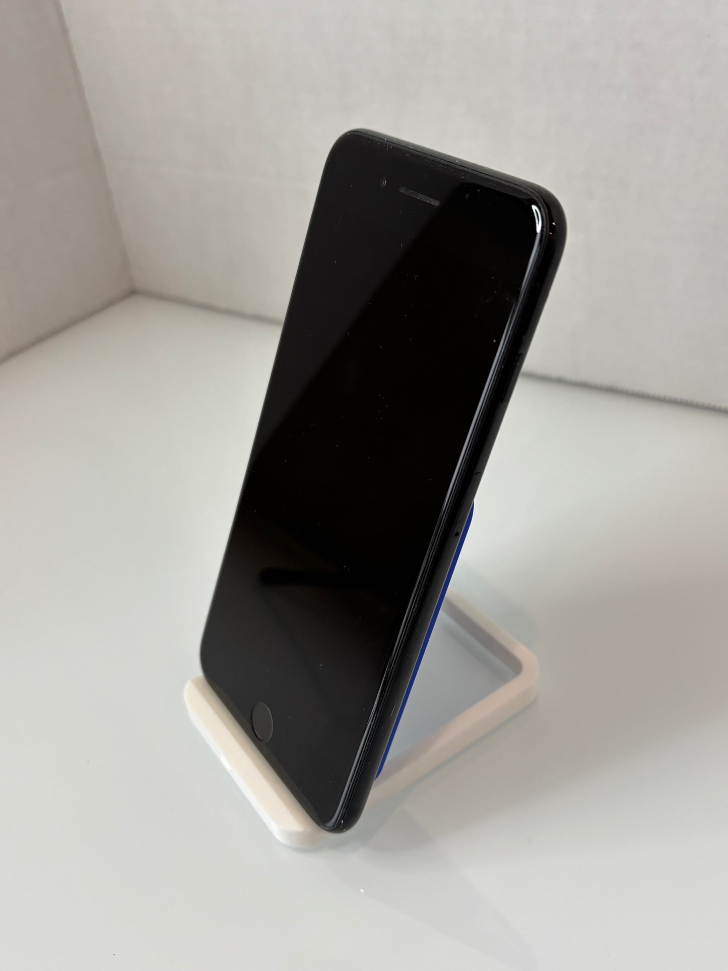 AmeriCorps Cell Phone Stand
